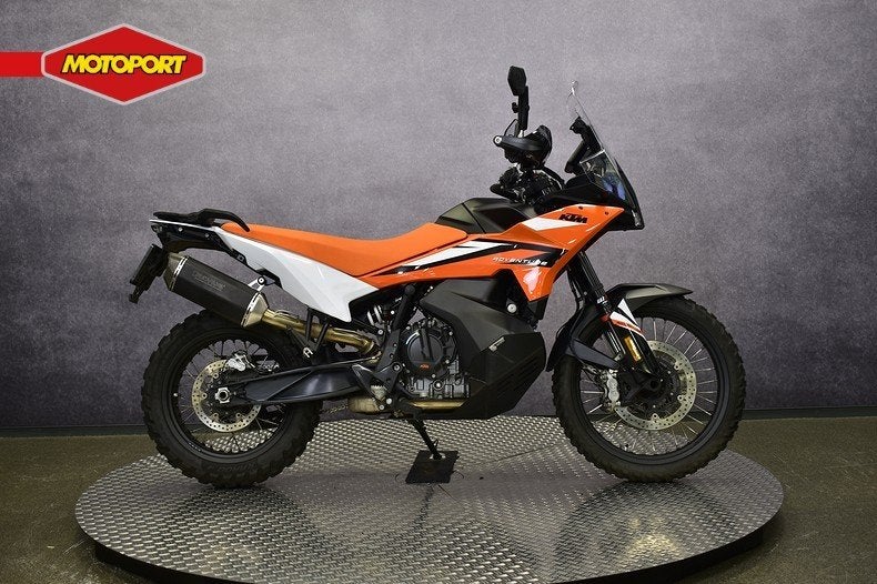 KTM 890 ADVENTURE (bj 2023), Motoren, KTM Sportmotorcycle GMBH, Toermotor, Stallhofnerstrasse 3
5230  Mattighofen, AT, Wessel.Peters@ktm.com