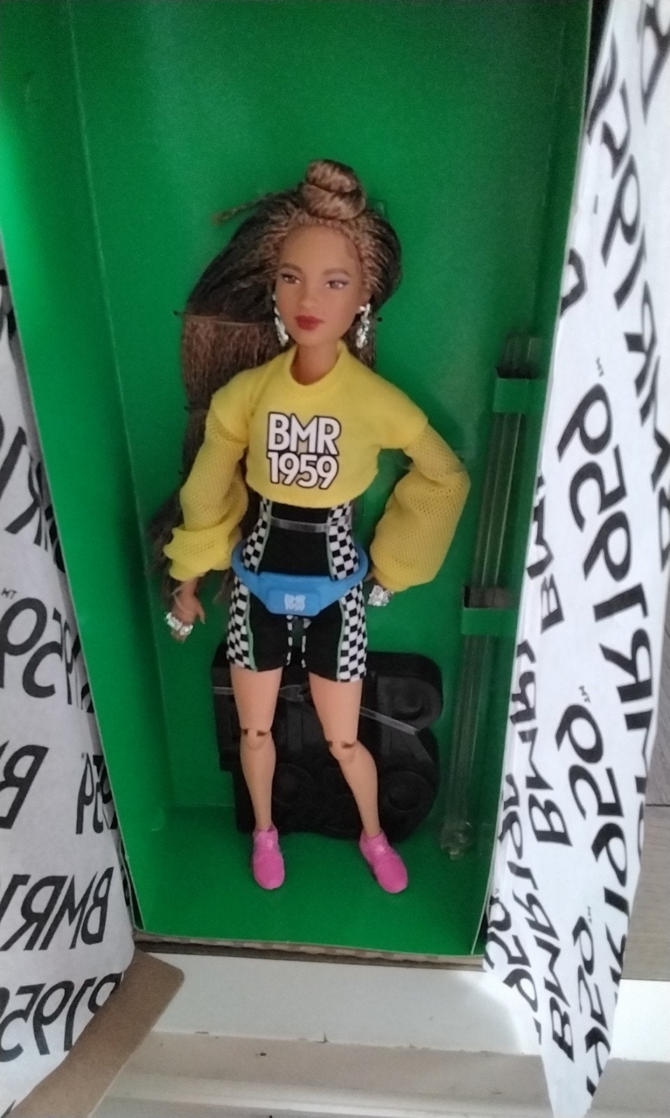 Barbie BMR1959 Pop - Gele Croptop en Geruite Shorts, Ophalen of Verzenden, Nieuw, Barbie