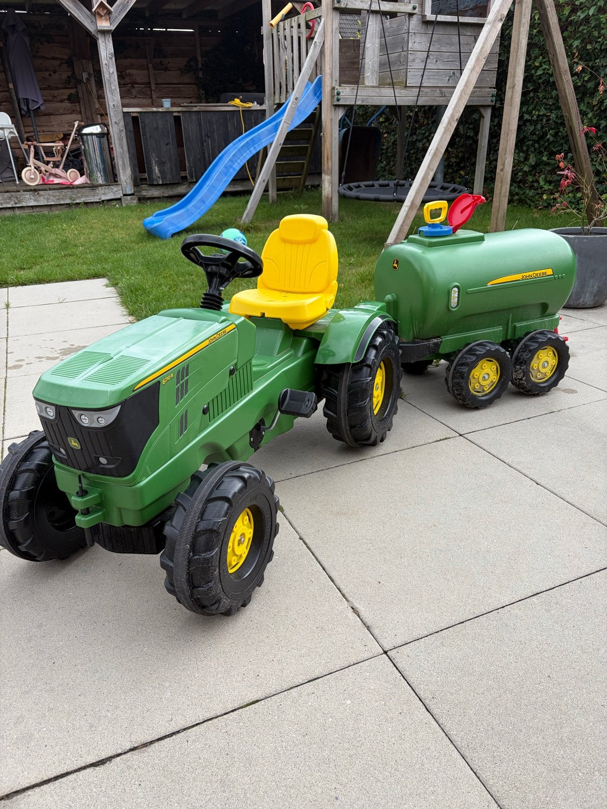 John Deere traptractor met giertank, Ophalen, Zo goed als nieuw