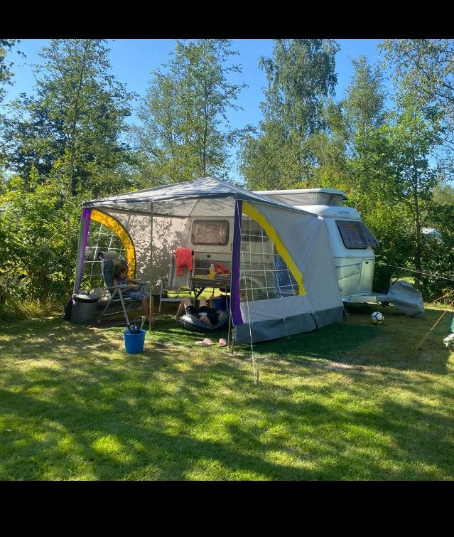 Voortent en 2x luifel caravan Eriba Touring Gt., Ophalen