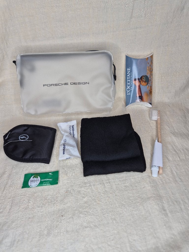 Lufthansa Porsche Doorzichtig Business Class Amenity Kit, Ophalen of Verzenden, Nieuw, Overige typen
