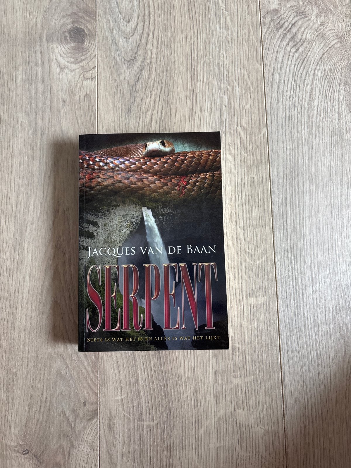 Serpent - Jacques van de Baan (Thriller), Ophalen of Verzenden, Zo goed als nieuw, Nederland