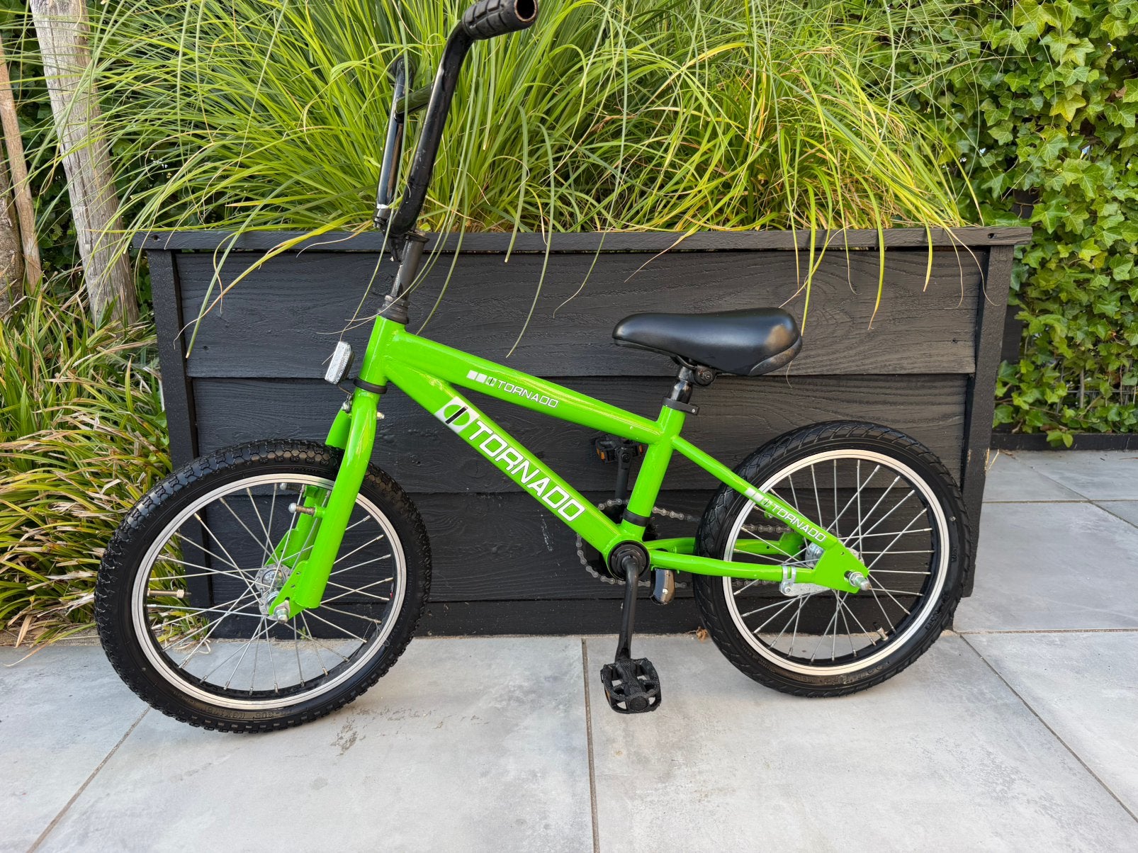 Nette 16 inch BMX Tornado fiets, Ophalen, Stuur 360° draaibaar, Aluminium, Zo goed als nieuw