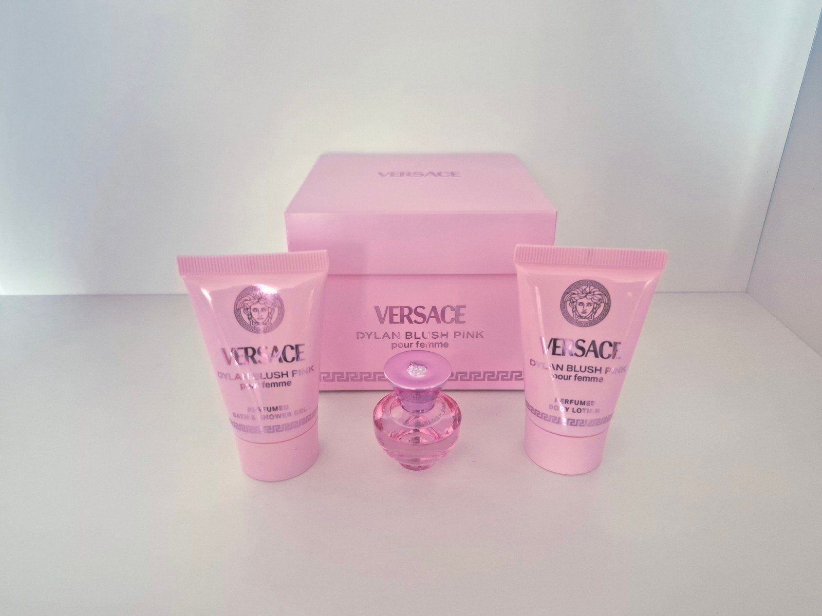 Nieuw Versace Dylan Blush Pink Parfum Miniatuur Set, Ophalen of Verzenden, Nieuw