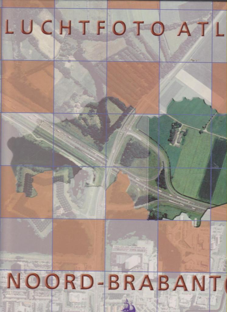 Luchtfoto's Noord-Brabant, Atlas Luchtfoto's Brabant Oost, 20e eeuw of later, Kersbergen, Ophalen of Verzenden, Zo goed als nieuw