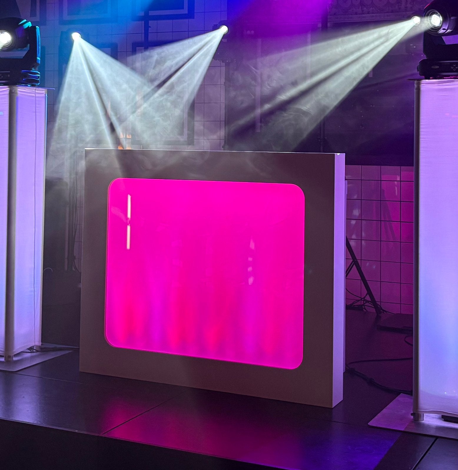 Inklapbare DJ booth inclusief hoes en transportkar (nieuw), Ophalen, Nieuw, Overige merken