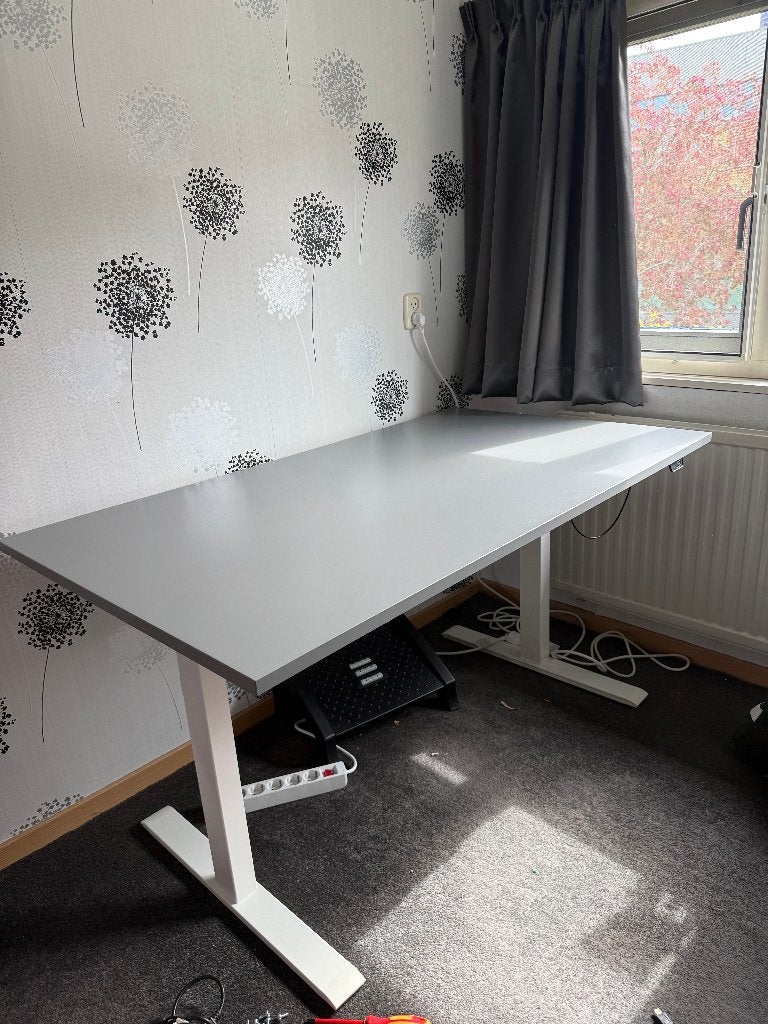 IKEA Elektrisch Zit-sta Bureau (140x80) – Zo goed als nieuw!, Ophalen, Zit-sta bureau, Elektrisch, Zo goed als nieuw