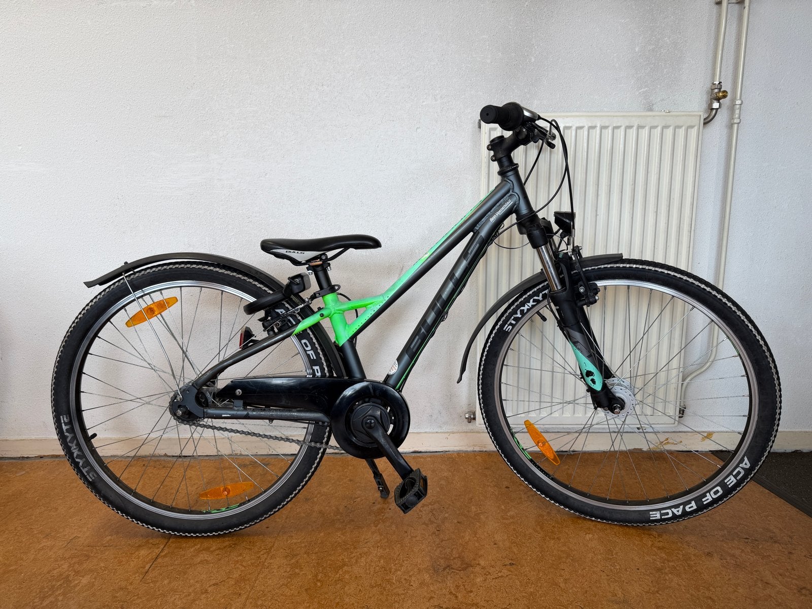 Nette Bulls jongens fiets 26 inch, Fietsen en Brommers, Fietsen | Jongens, 26 inch of meer, Terugtraprem, Gebruikt, Bulls