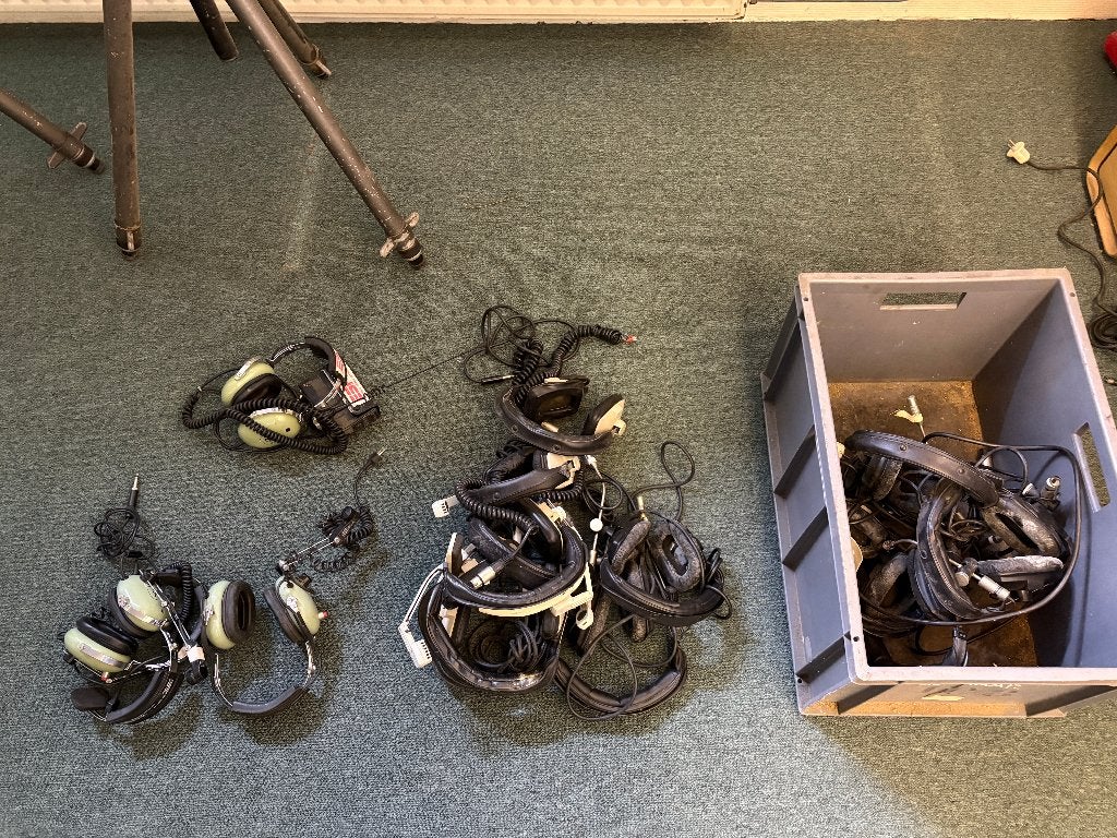 Vintage headsets koptelefoons Clark en Beyerdynamic, Audio, Tv en Foto, Ophalen of Verzenden, Gebruikt, Studio / DJ, Beyerdynamic