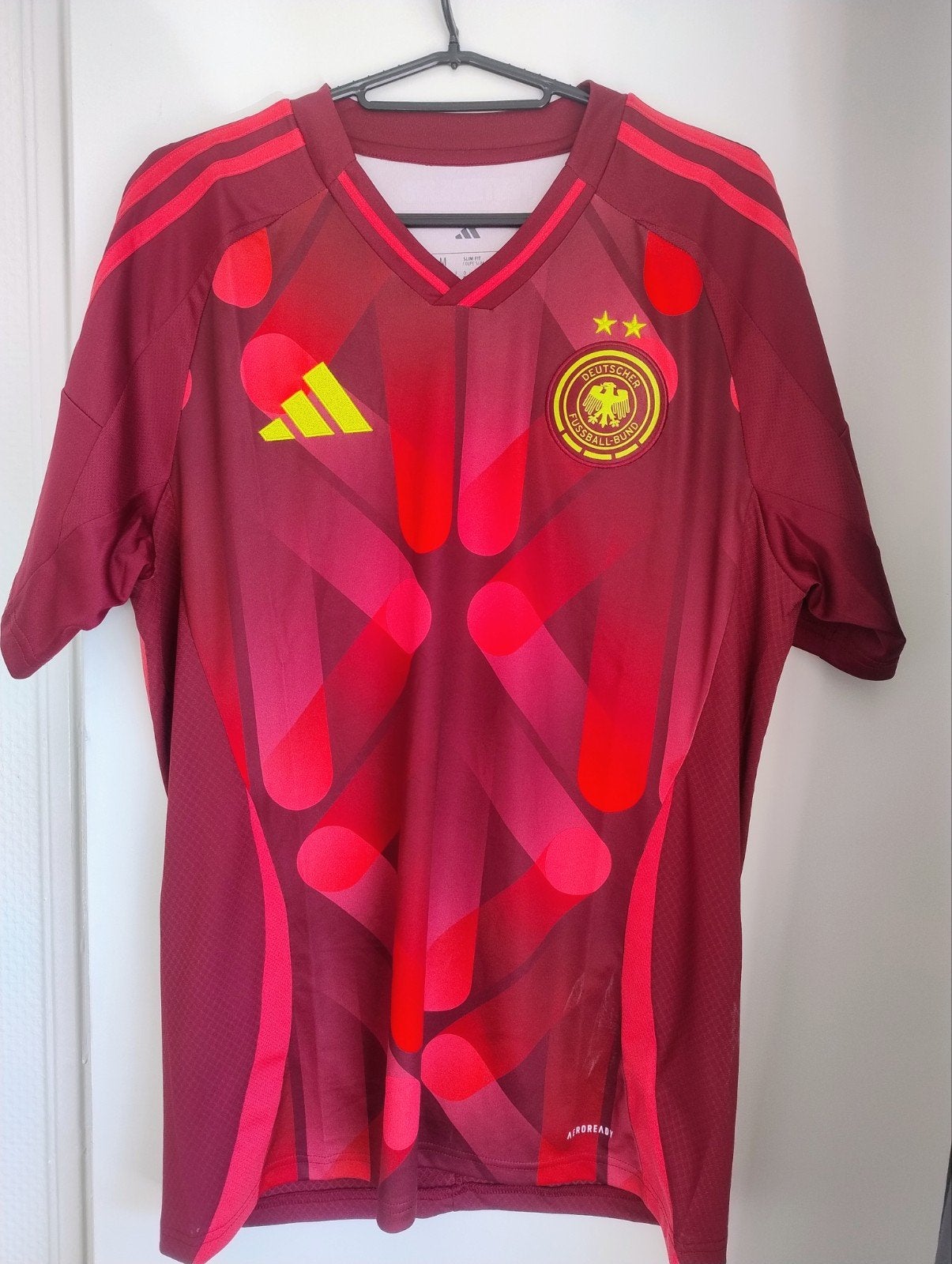 Duitsland uitshirt 2025 - Adidas - Maat M, Maat 48/50 (M), Ophalen of Verzenden, Zo goed als nieuw, Adidas