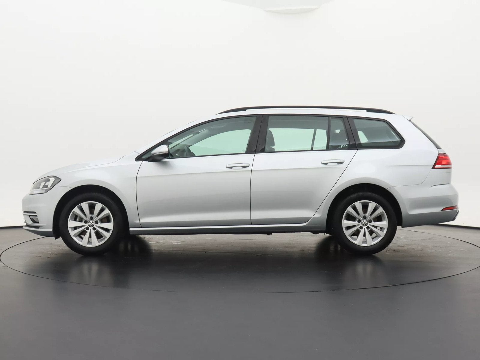 Volkswagen Golf Variant 1.6 TDI 115pk 2020 Grijs / Trekhaak, Auto's, Voorwielaandrijving, Stof, 4 cilinders, Origineel Nederlands