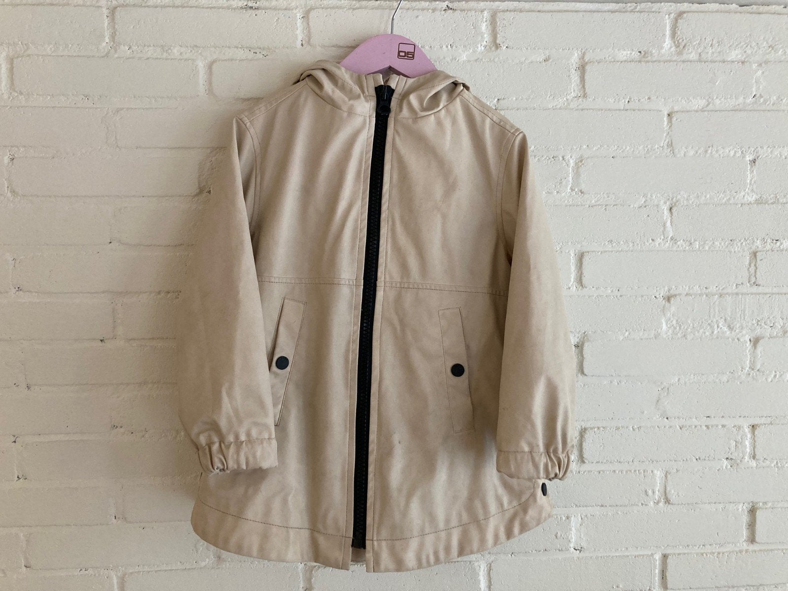 Zara jas maat 116 (6 jaar) - Beige, Ophalen of Verzenden, Gebruikt, Zara, Jongen of Meisje