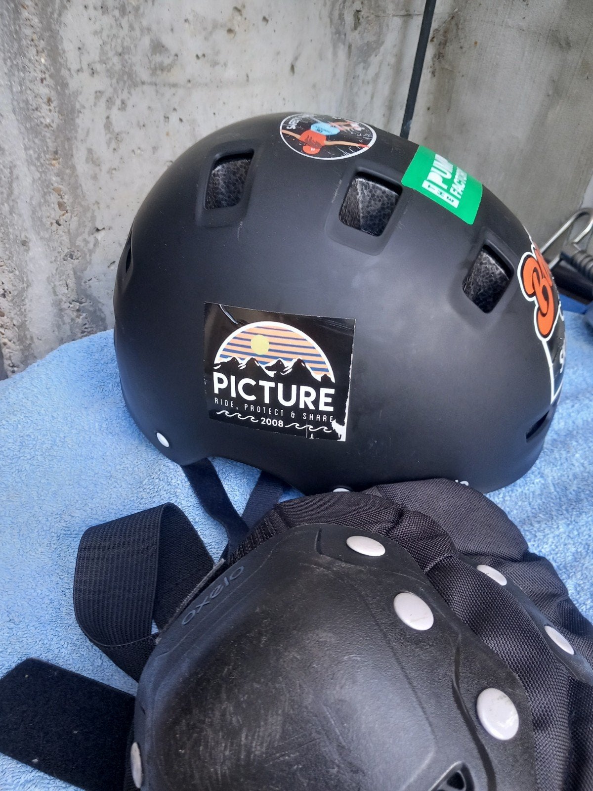 Schaats- en skatehelm Oxelo MF500 Zwart (maat 59-62), Gebruikt, Ophalen of Verzenden, L, Oxelo