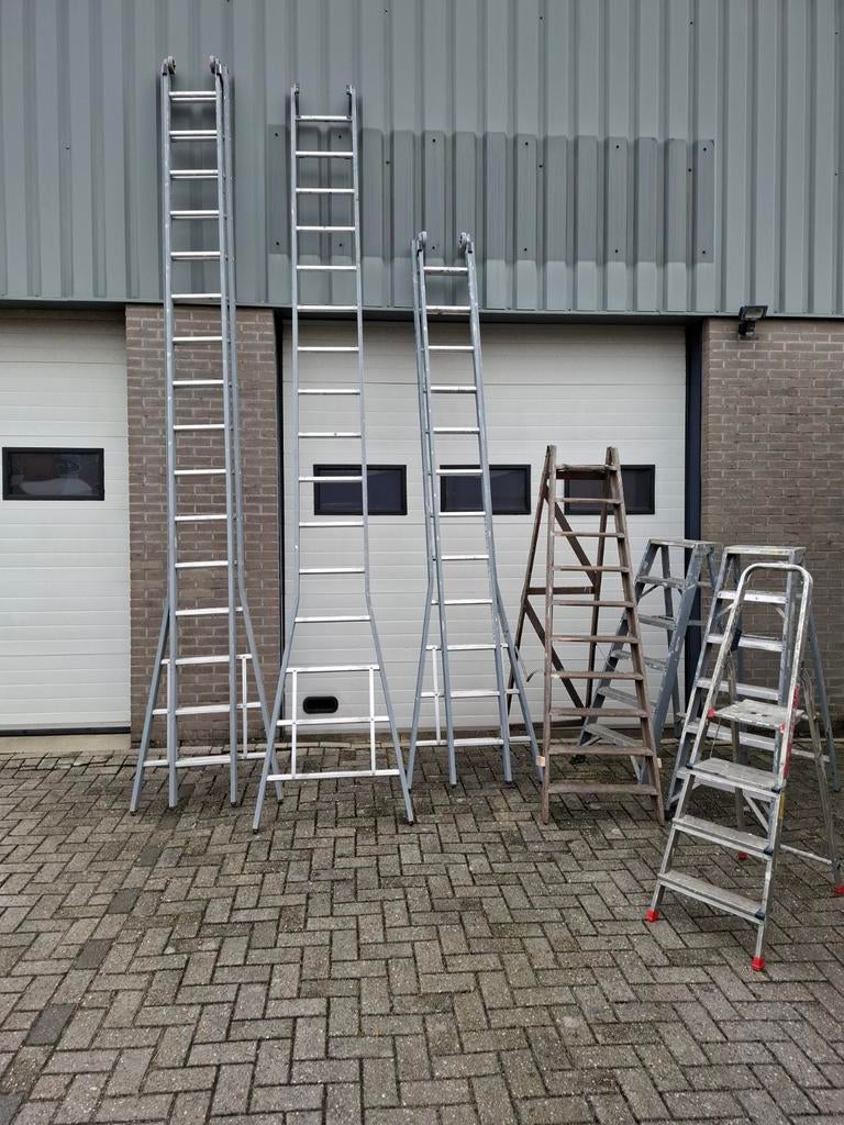 Dirks ladders / trappen en accessoires, Ophalen, Gebruikt, Ladder, Opvouwbaar of Inschuifbaar