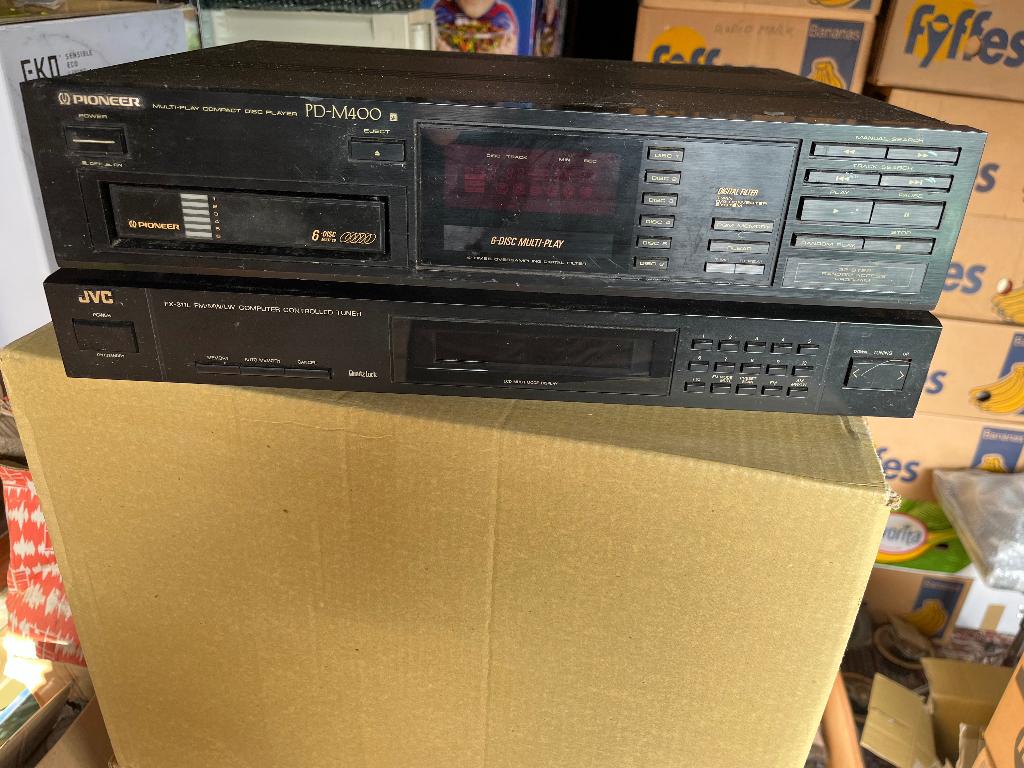 JVC TUNER FX-311L, Audio, Tv en Foto, Tuners, O, O, Ophalen of Verzenden, O