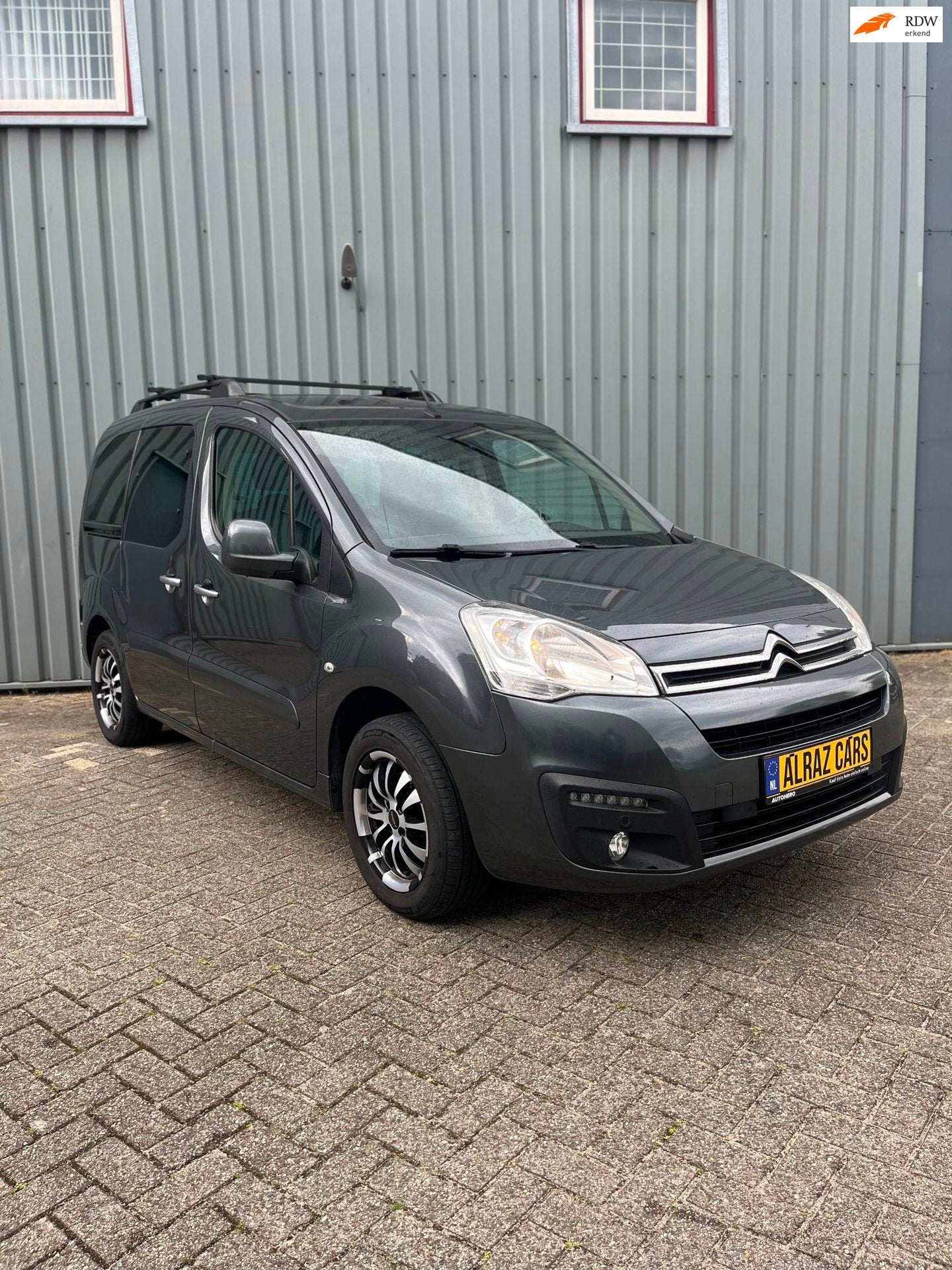 Citroen Berlingo 1.2 PureTech XTR, Auto's, Stof, Gebruikt, Handgeschakeld, Automatische klimaatregeling