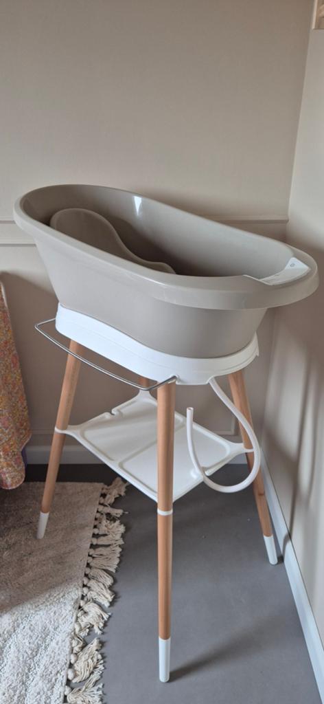 Bébé-jou babybadje met standaard en thermometer, Ophalen, Zo goed als nieuw, Badje, Bébé-jou