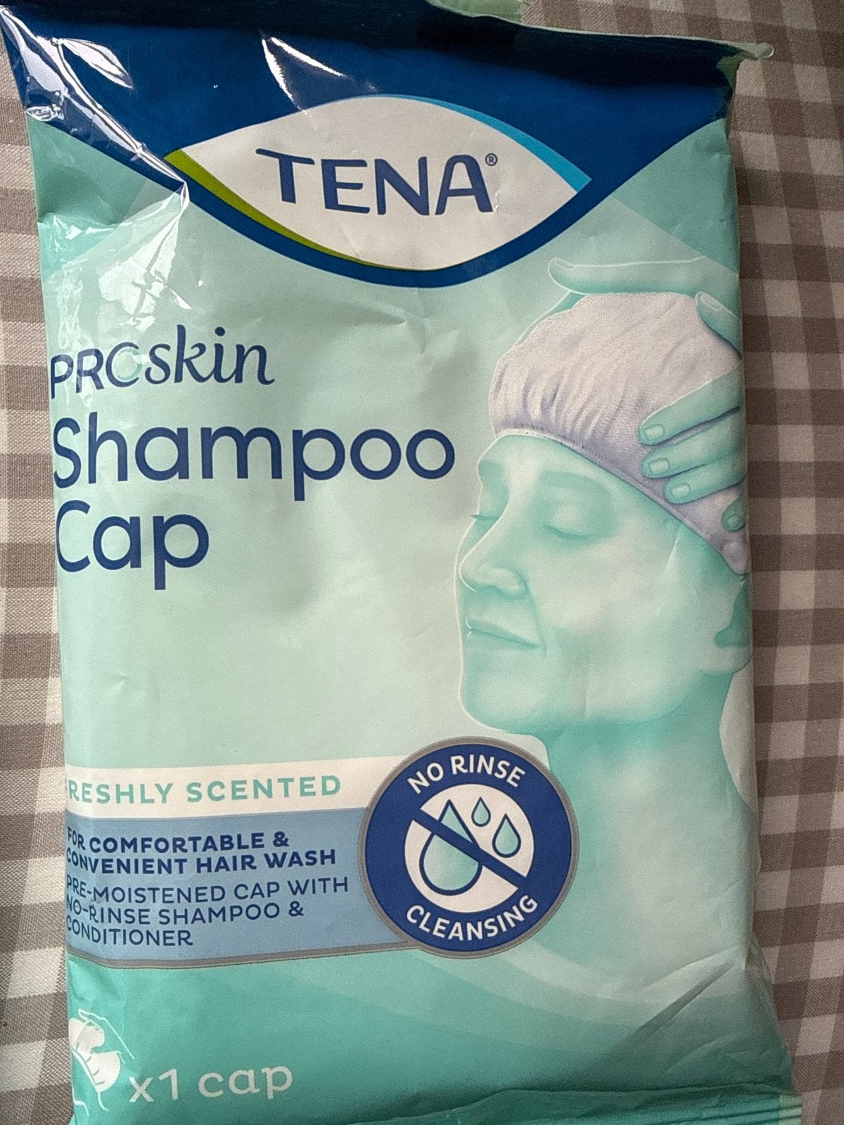 TENA ProSkin Shampoo Cap - Haarwassen zonder water (6 stuks), Ophalen, Nieuw, Shampoo of Conditioner