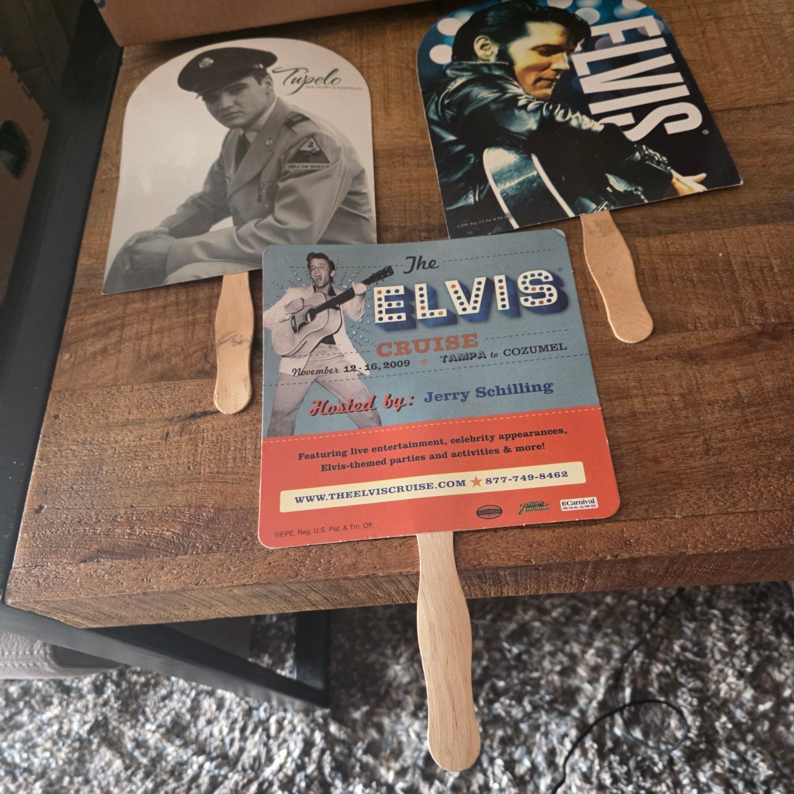 Elvis Presley Fanset: 3 Unieke Handwaaiers uit Graceland, Ophalen of Verzenden, Gebruiksvoorwerp