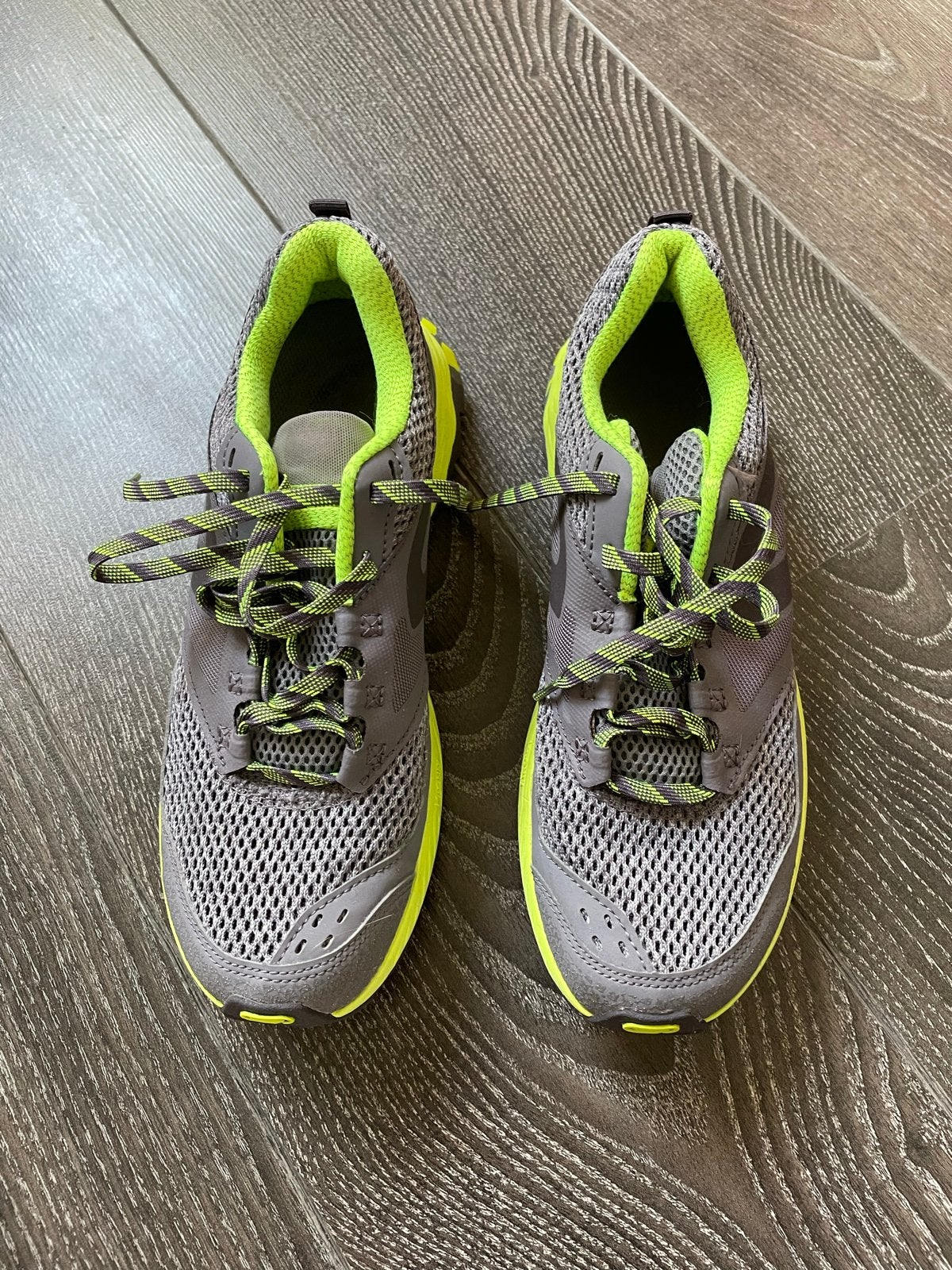 Hardloopschoenen - Grijs/Neon Geel, Sport en Fitness, Loopsport en Atletiek, Overige merken, Hardloopschoenen, Ophalen of Verzenden