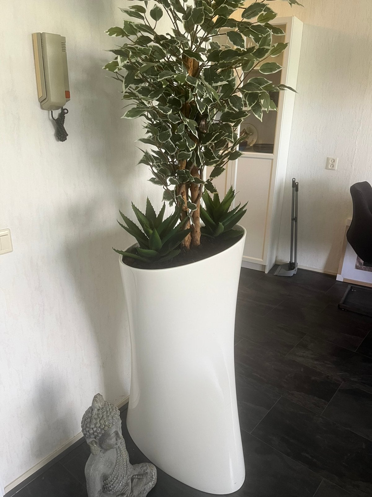 Verzwaarde bloembak, Ophalen, Kunststof, Gebruikt, Binnen