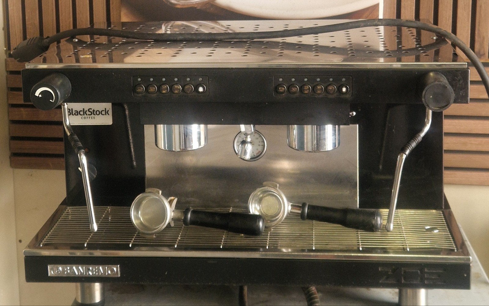 Sanremo zoe, Espresso Machine 230v, Gebruikt, Espresso apparaat, 10 kopjes of meer, Gemalen koffie