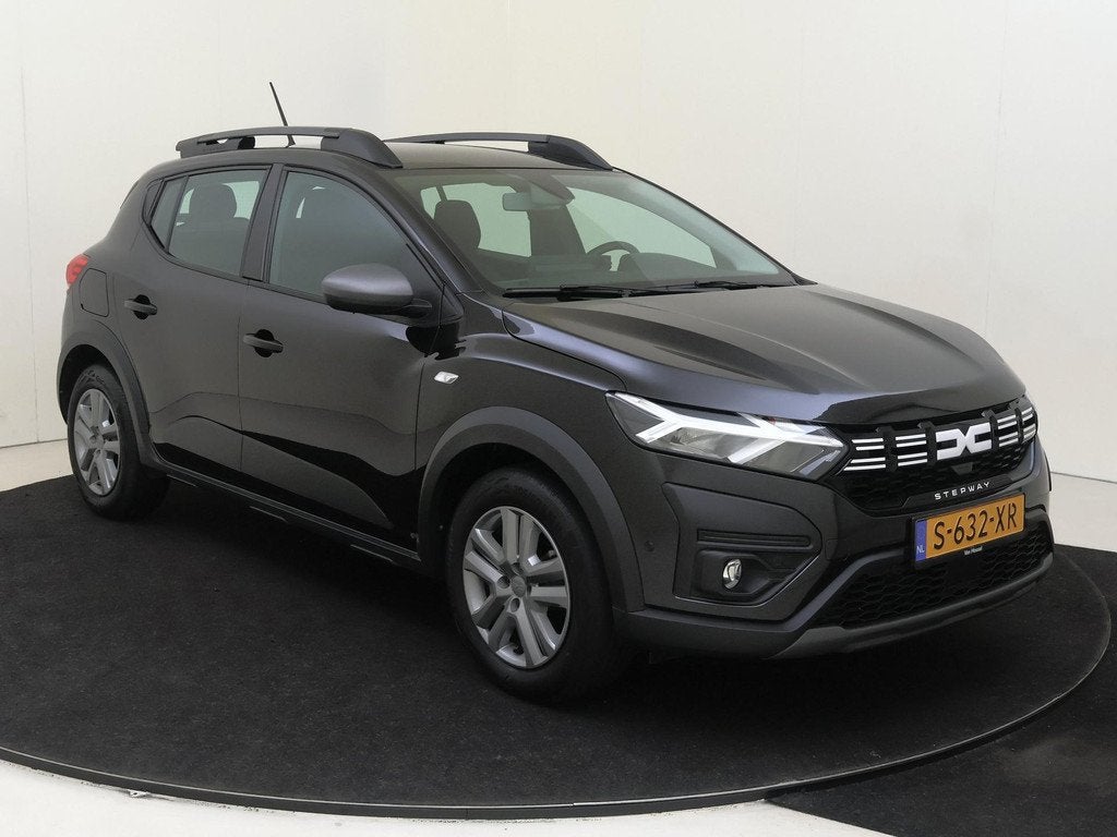 Dacia Sandero Stepway 1.0 TCe 100 ECO-G Expression | Pack As, Gebruikt, Euro 6, 610 kg, Zwart