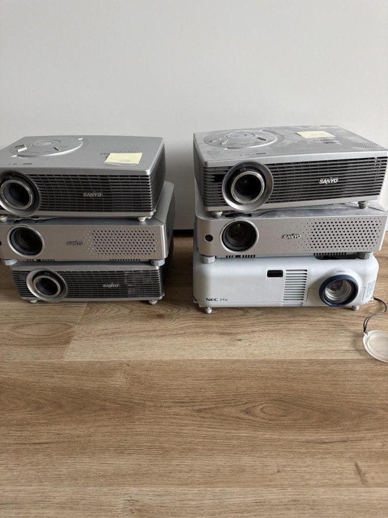6 beamers, Ophalen, HD (720), Sanyo, Gebruikt