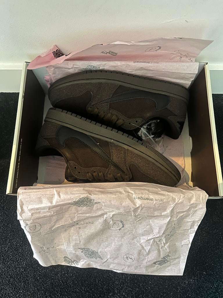 Jordan 1 Low Travis Scott Reverse Mocha, Ophalen of Verzenden, Nieuw, Bruin, Sneakers of Gympen