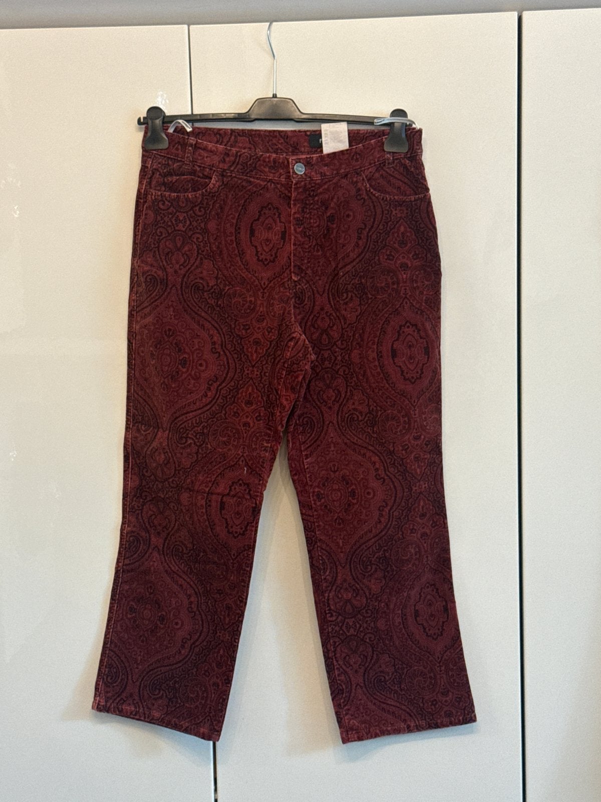 Rosner rode fluwelen broek met paisley print, Maat 42/44 (L), Ophalen of Verzenden, Driekwart, Gedragen
