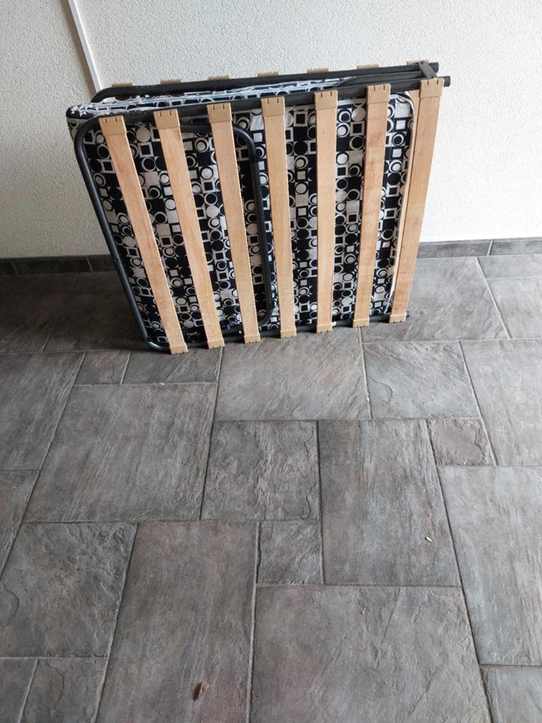 Vouwbed, Eenpersoons, Zo goed als nieuw, 80 cm, Metaal