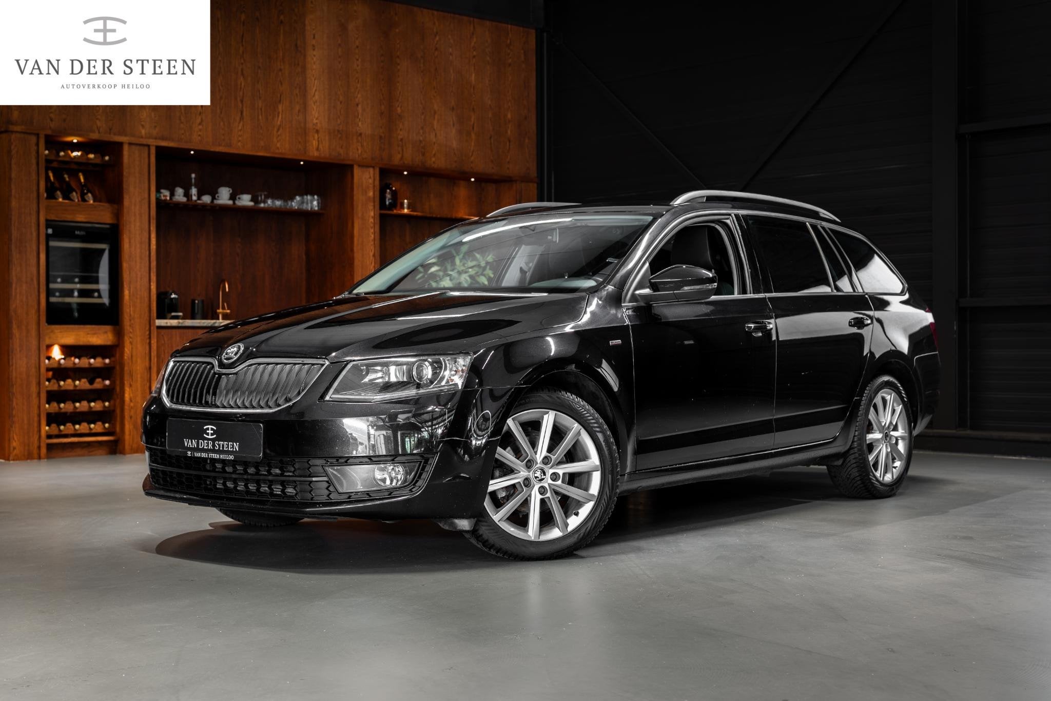 Skoda Octavia Combi 1.2 TSI Greentech JOY Businessline, Auto's, Voorwielaandrijving, Gebruikt, 4 cilinders, 620 kg