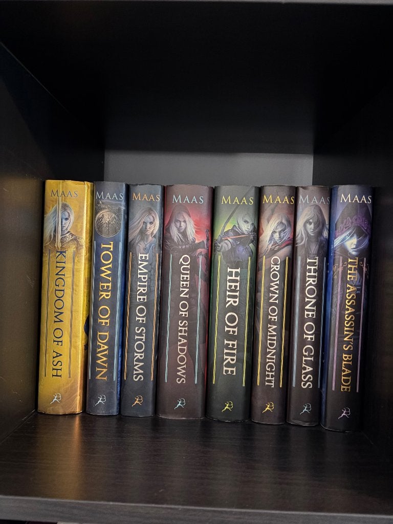 Throne of glass hardcover out of print set, Boeken, Fantasy, Ophalen, Gelezen