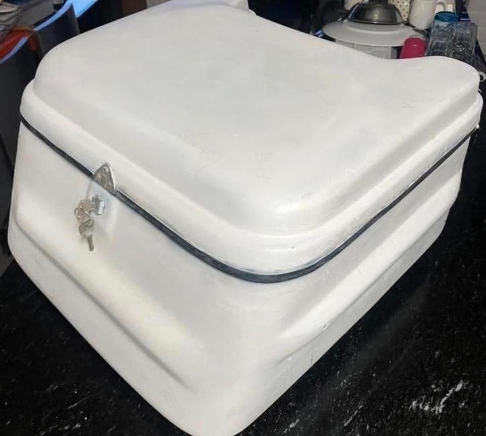 Harley Davidson tourpak topkoffer (wit, ongespoten), Ophalen of Verzenden, Gebruikt
