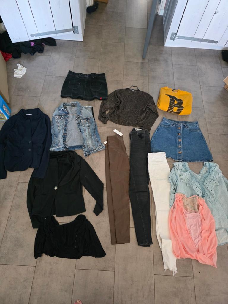 Partij kleding maat s-m 13 stuks rokjes, net jasje, Ophalen of Verzenden, Zo goed als nieuw