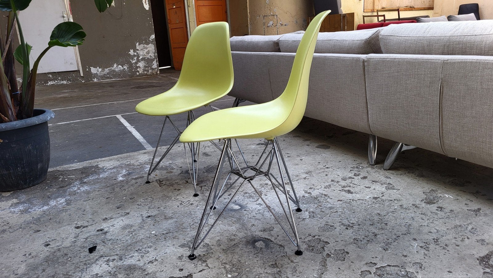 Vitra DSR | 2 Stoeltjes | Lime groen, Vitra, Gebruikt, Twee, Overige kleuren