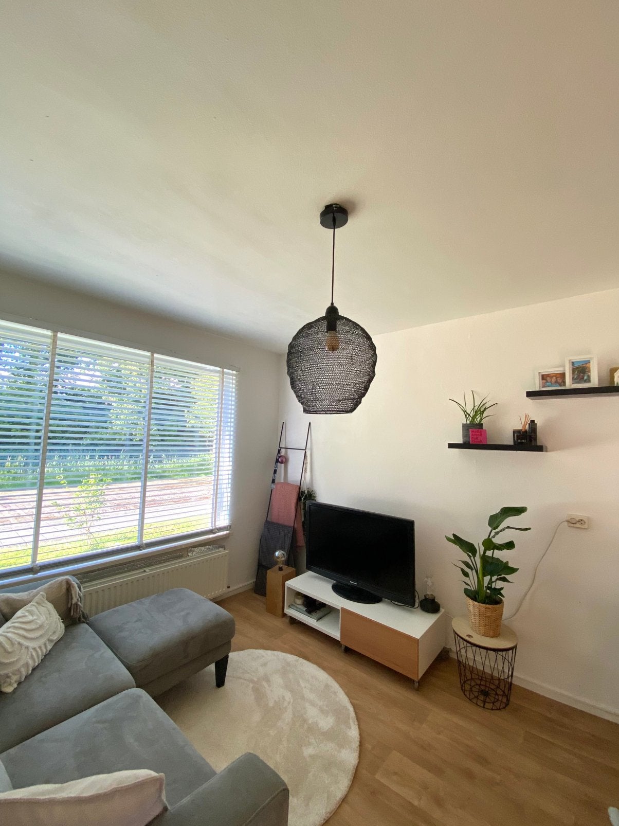 Zwart metalen hanglamp korf, Huis en Inrichting, Lampen | Hanglampen, Minder dan 50 cm, Ophalen of Verzenden
