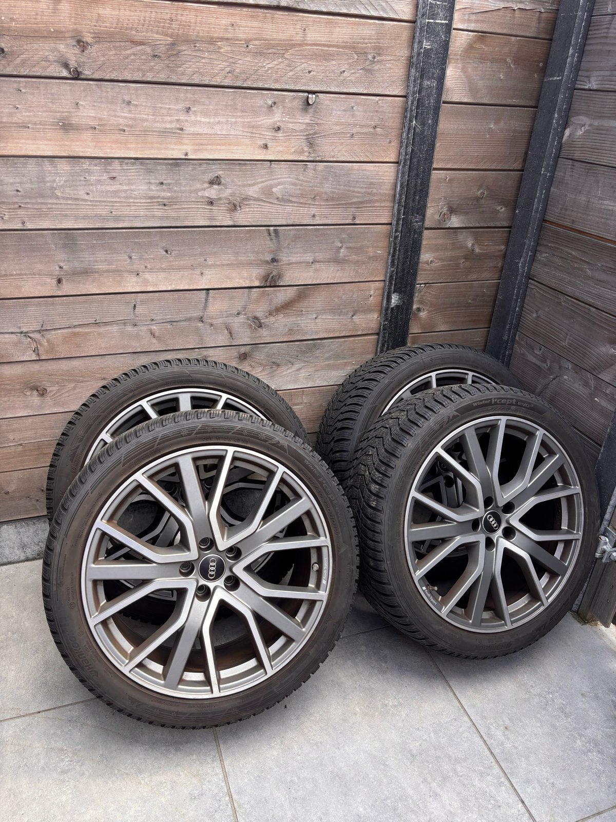 Originele Audi A6 velgenset met Hankook Winterbanden set, Auto-onderdelen, Banden en Velgen, Ophalen, Gebruikt, 255 mm, Banden en Velgen