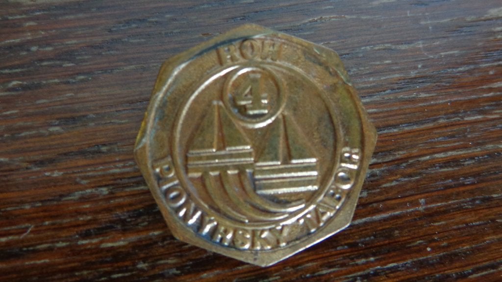 Vintage Pin Scouting kamp Pionýrský tábor - ROH - 4, Ophalen, Gebruikt, Sport, Speldje of Pin
