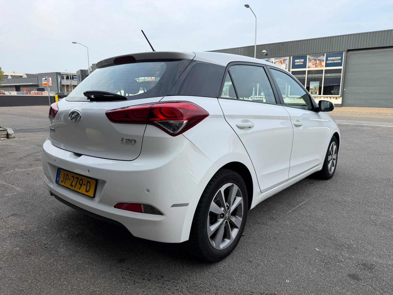Hyundai i20