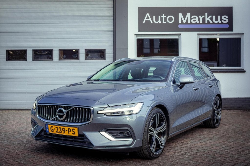 Volvo V60 2.0 T5 Inscription|Pano|Memory|Trekhaak|HUD|LED, 15 km/l, Euro 6, 4 cilinders, 1969 cc