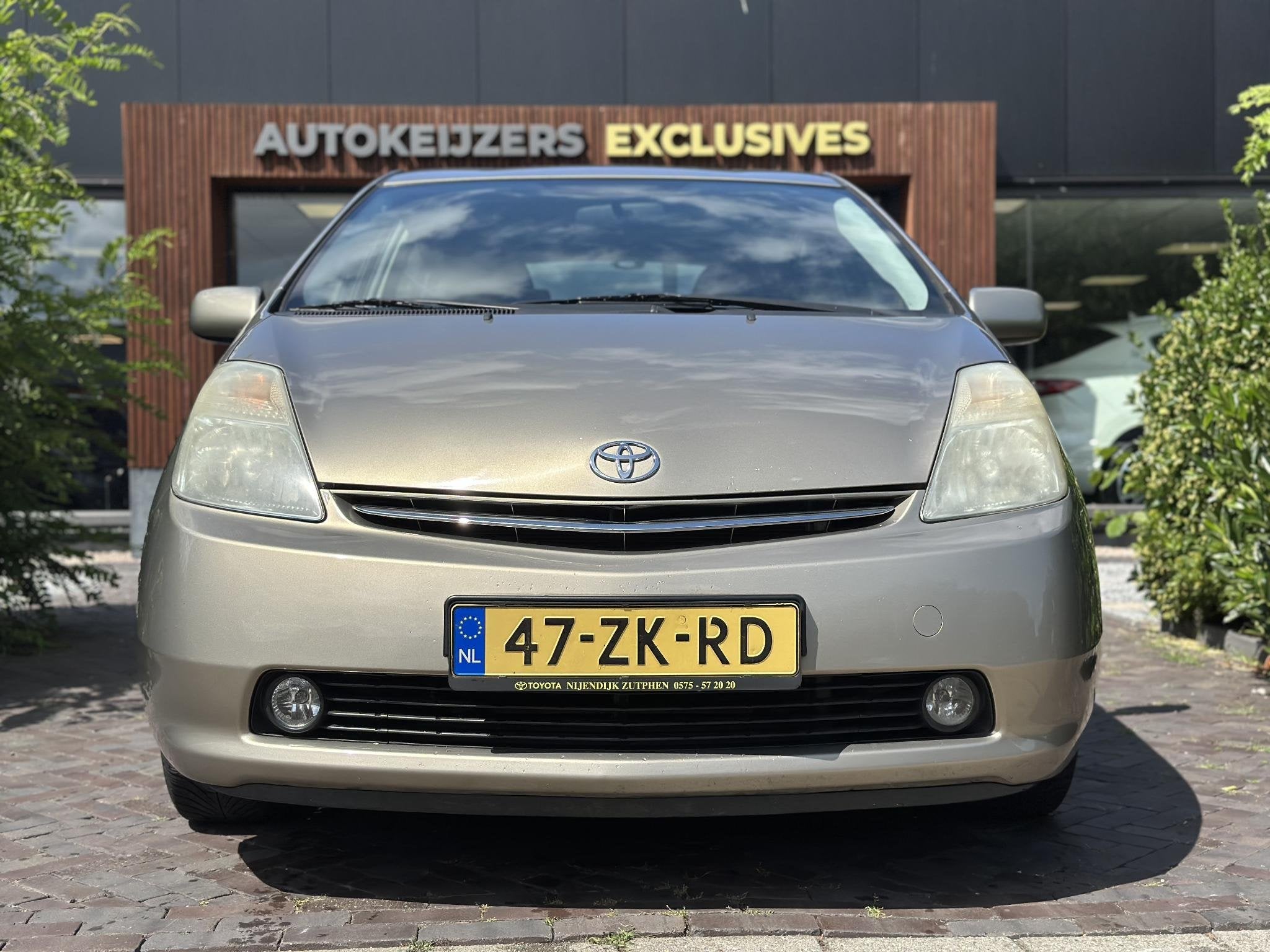 Toyota Prius 1.5 VVT-i Business Edition JBL Clima Cruise Key, Gebruikt, 4 cilinders, Origineel Nederlands, Bedrijf