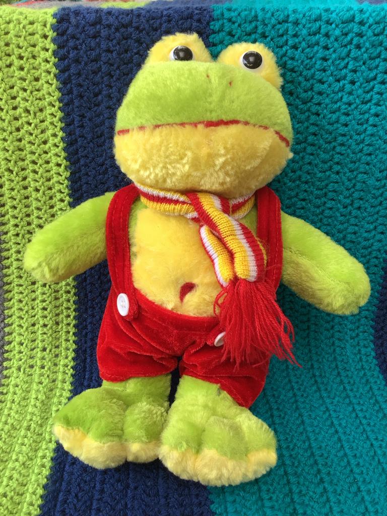 Leuke Oeteldonk kikker knuffel - steun KIKA!, Kikker, Ophalen of Verzenden, Zo goed als nieuw, Middelgroot (20 tot 80 cm)