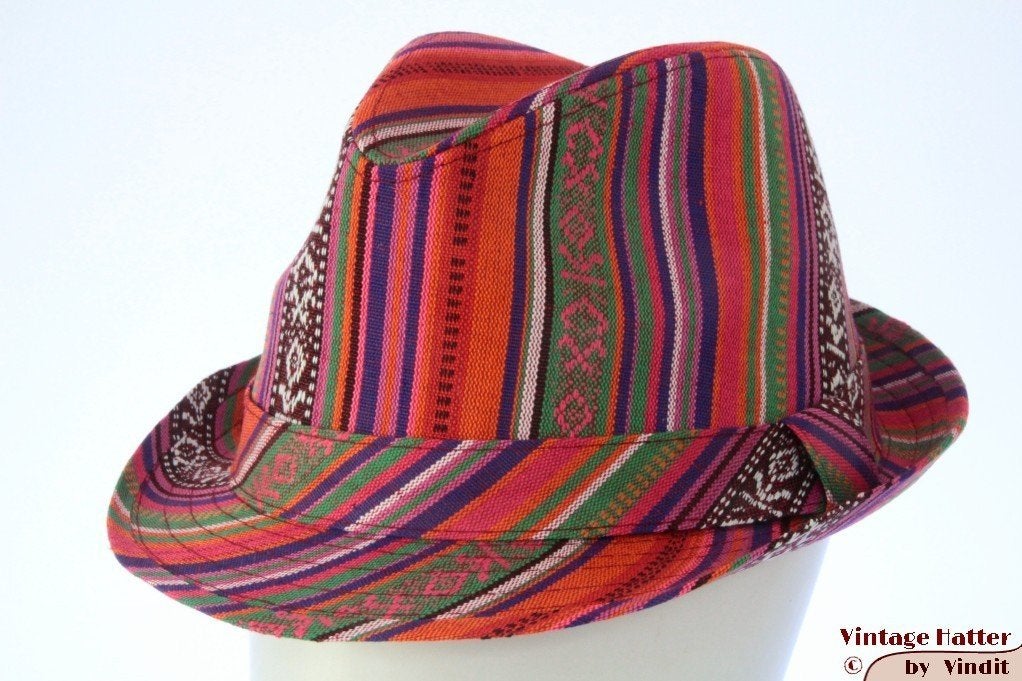 Trilby Hawkins Peruaanse stijl blauw groen of paars 57 58 59, Kleding | Dames, Hoed, Hawkins, Nieuw, Ophalen of Verzenden