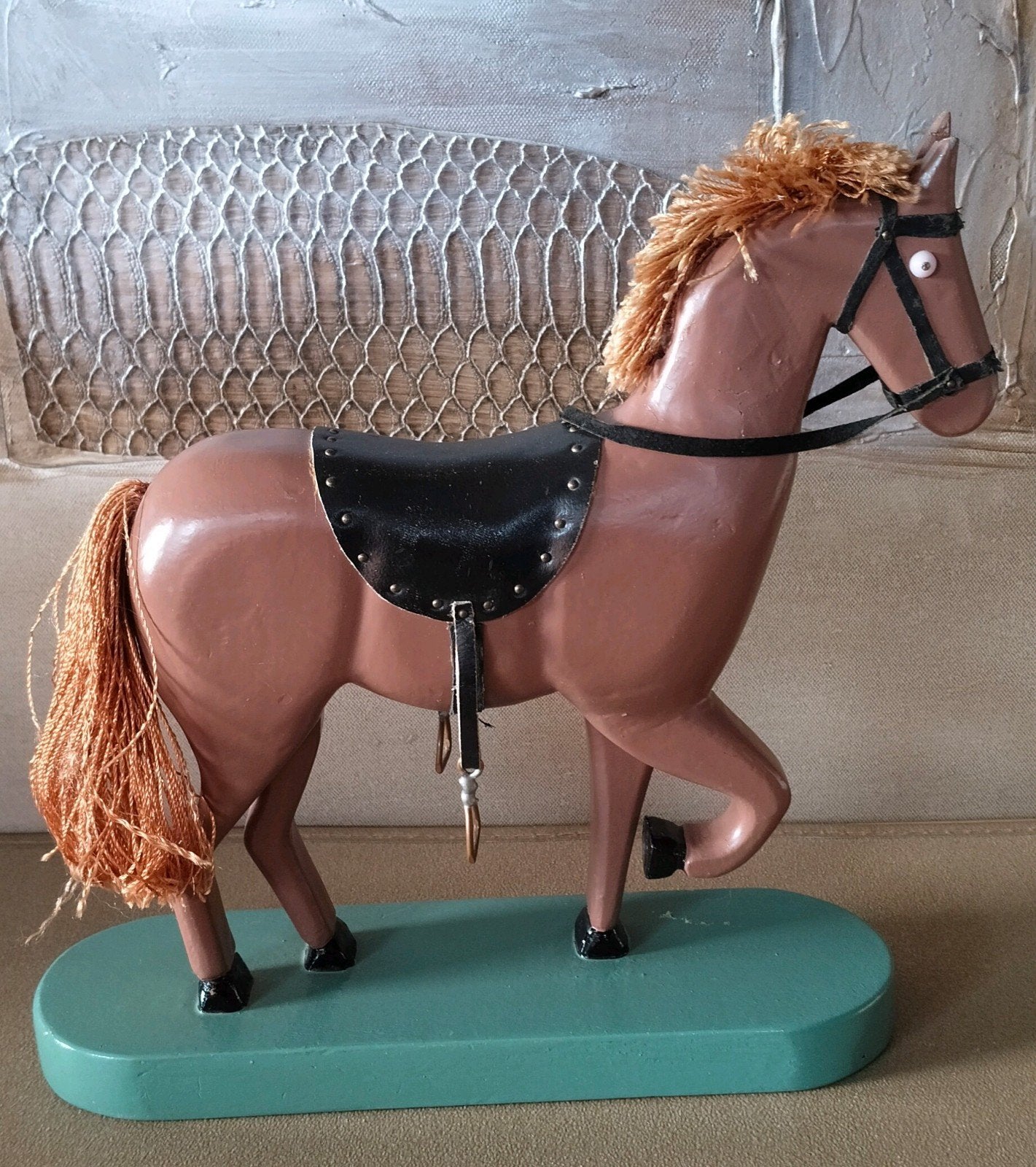Decoratief houten paardje met zadel en teugels - Bruin paard, Verzamelen, Verzenden, Gebruikt
