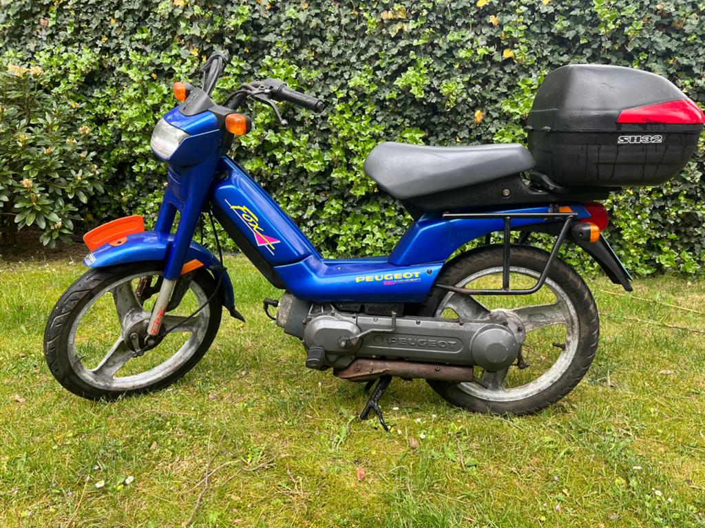 Peugeot fox blauw kenteken opknapper, Fietsen en Brommers, Brommers | Peugeot, Ophalen, Zo goed als nieuw