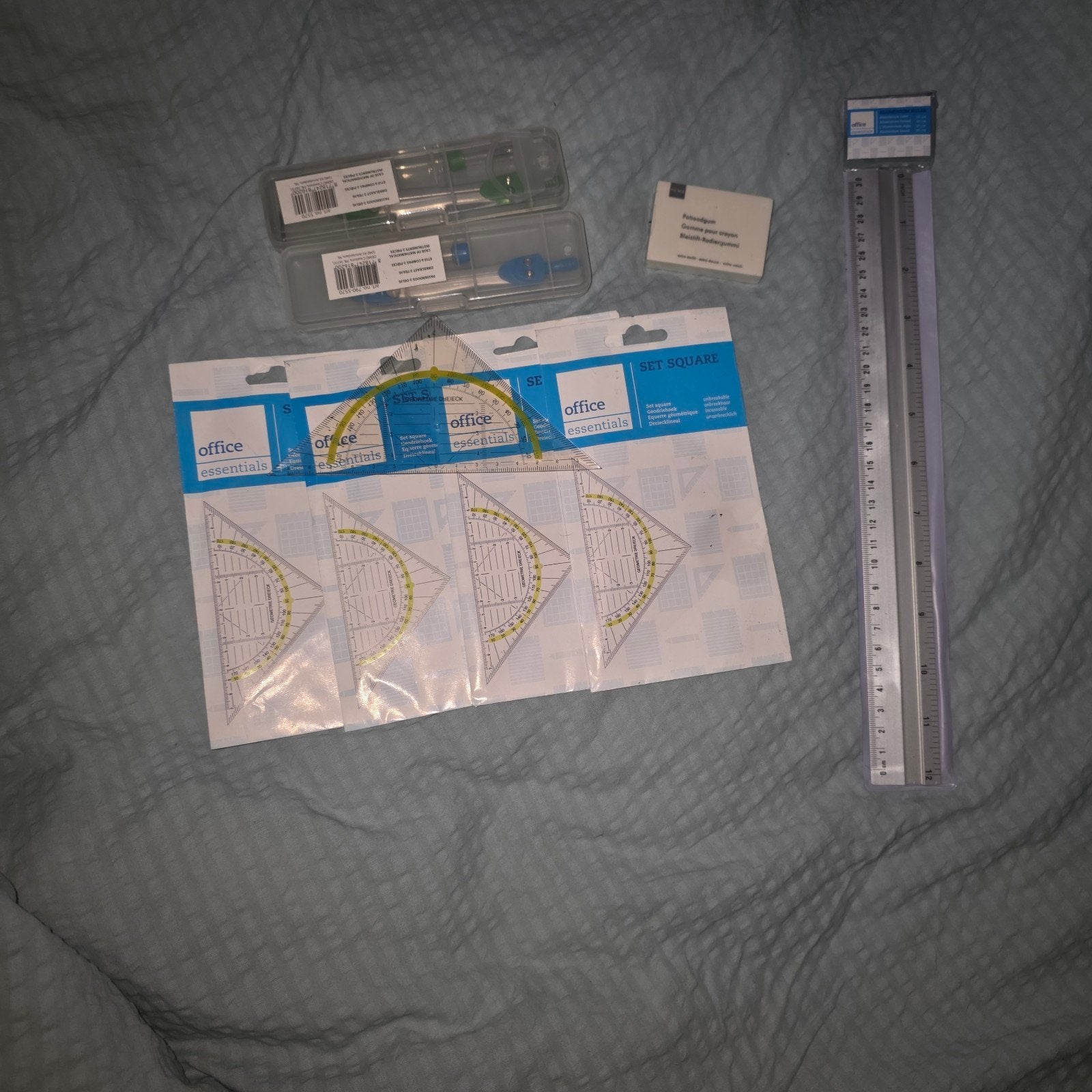 Nieuw passer2x geodriehoek 5x gum 1x liniaal 1x, Diversen, Ophalen, Nieuw