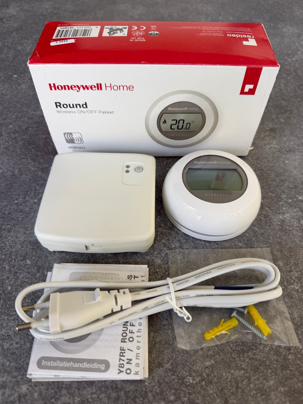 Honeywell Home Round Wireless ON/OFF Pakket Thermostaat, Ophalen of Verzenden, Slimme thermostaat, Zo goed als nieuw