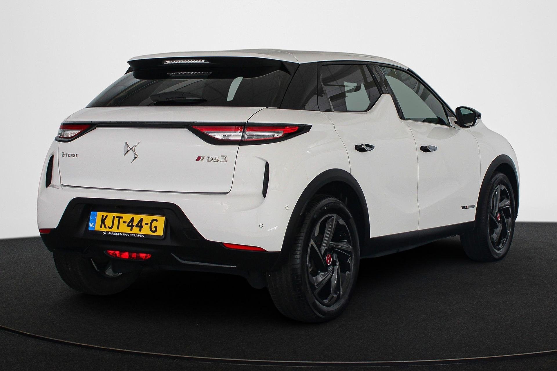 DS 3 Crossback E-Tense Performance Line+ 50 kWh Stoelverwarm, Auto's, 136 pk, Gebruikt, 100 %, https://media-marktplaats.export.dv.nl/23416424800/document-1.pdf
