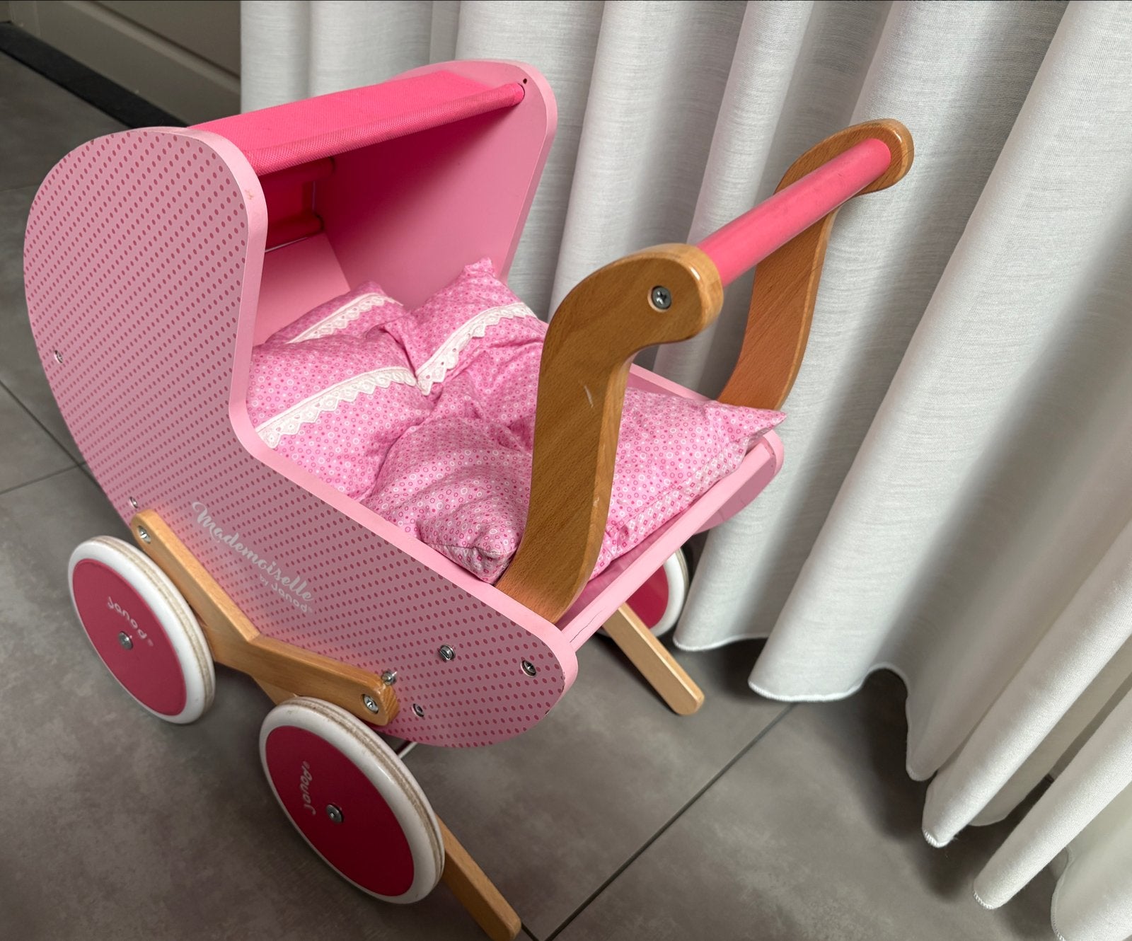 Janod Mademoiselle Houten Poppenwagen Roze, Kinderen en Baby's, Ophalen, Gebruikt, Overige typen